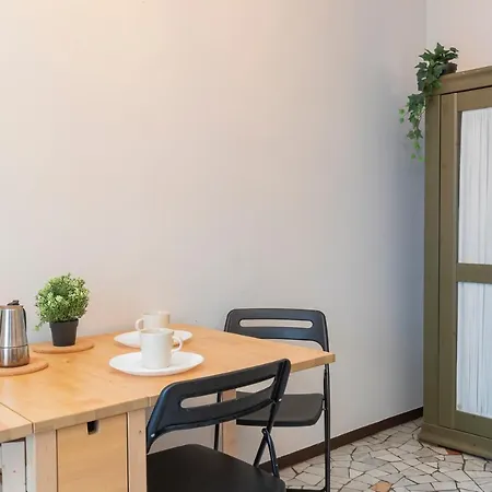 Apartment Renovated Close To Station Ponte Seveso 42 *