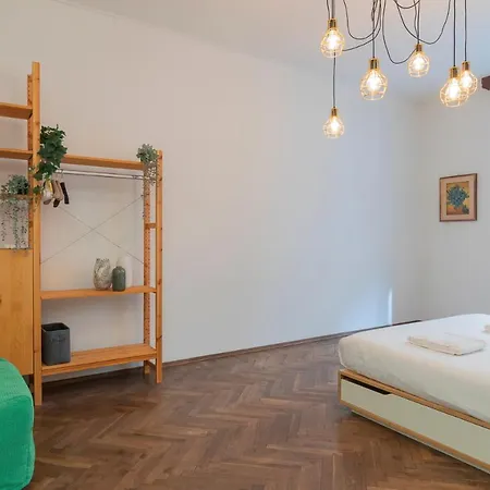 Apartment Renovated Close To Station Ponte Seveso 42 Milan
