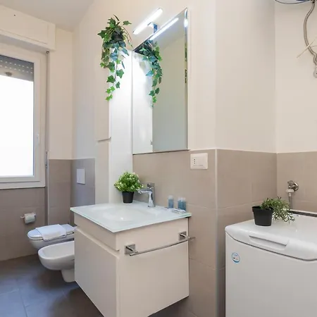 Apartment Renovated Close To Station Ponte Seveso 42 *
